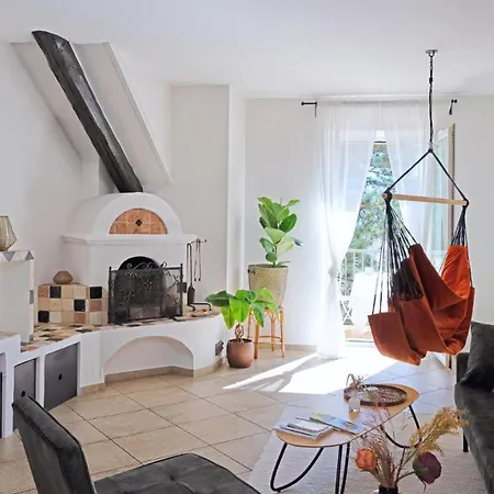 Lichtenegg A Apartment Meran